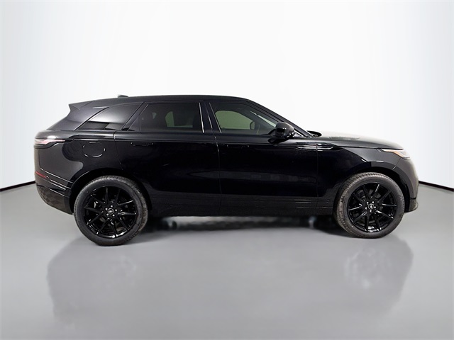 2026 Land Rover Range Rover Velar SE photo 4