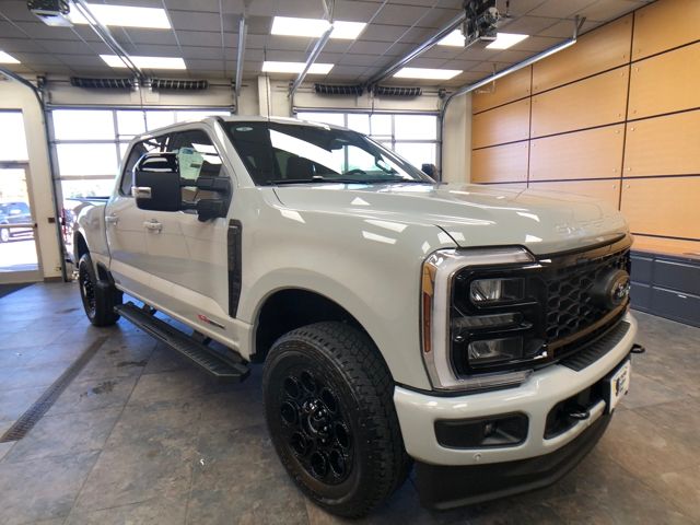 2026 Ford F-250 Super Duty Lariat's photo