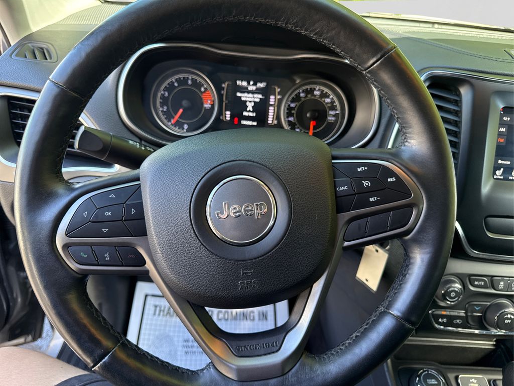 2019 Jeep Cherokee Latitude photo 21