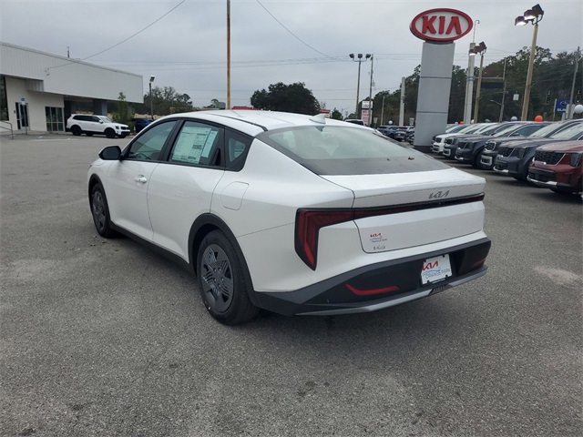 2025 Kia K4 LX photo 4