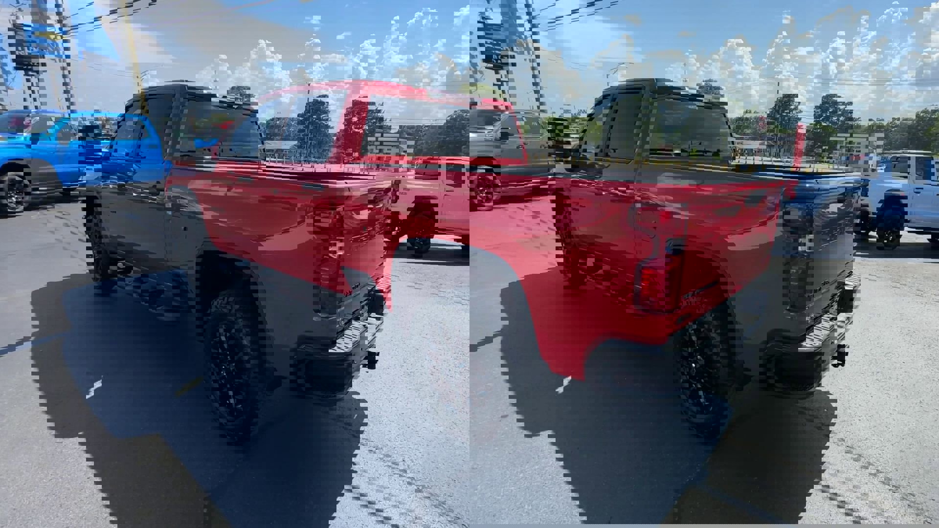 2024 Chevrolet Silverado 2500HD Custom photo 6