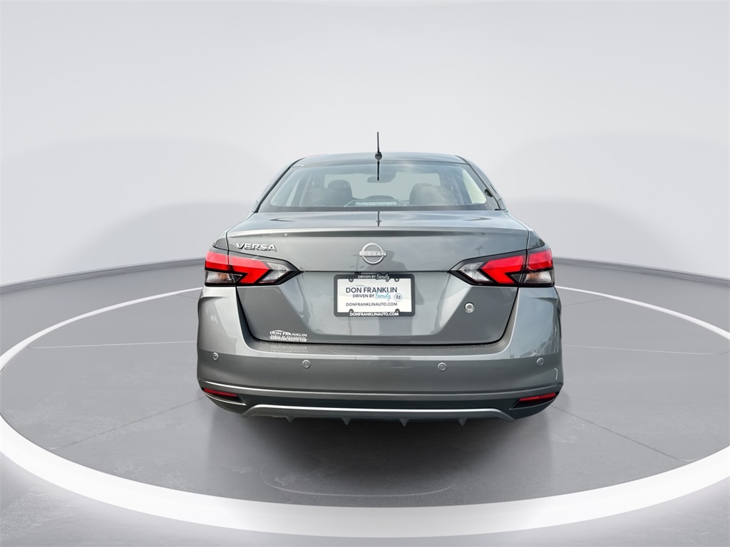 2025 Nissan Versa 1.6 S photo 7
