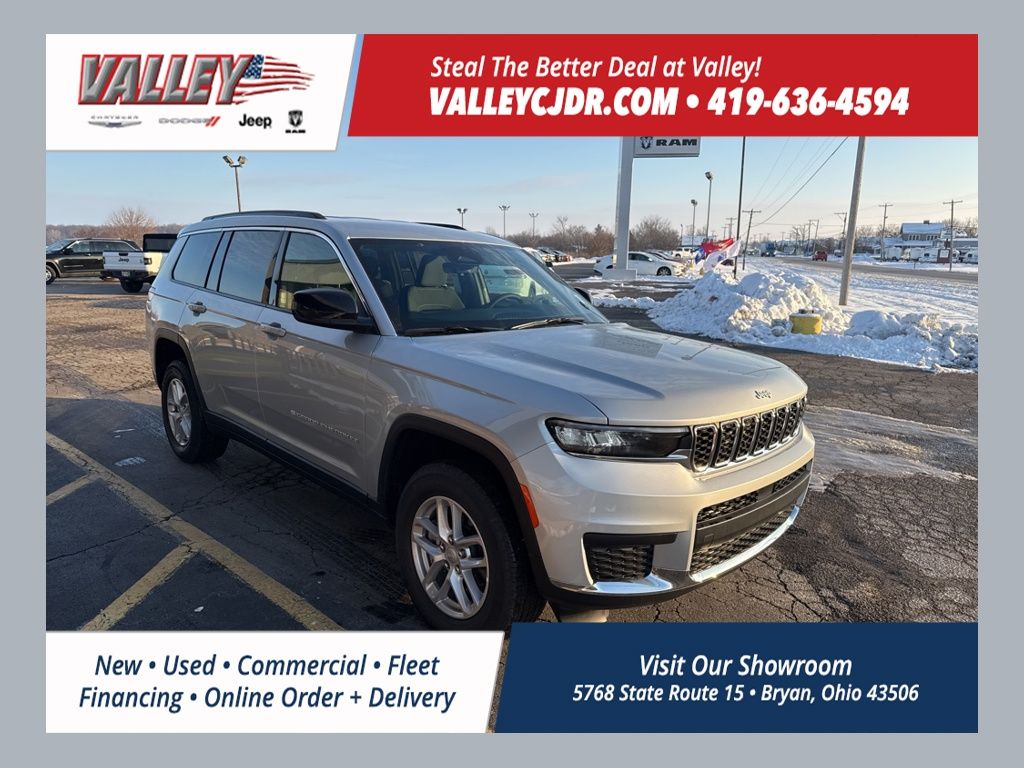 2025 Jeep Grand Cherokee L Laredo's photo