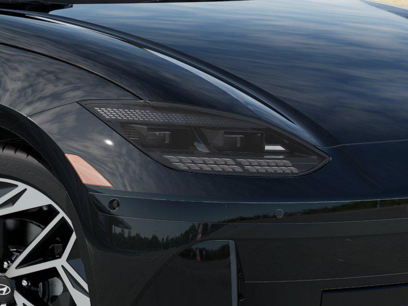 2025 Hyundai Ioniq 6 Limited photo 9