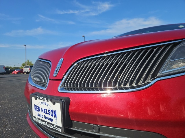 2015 Lincoln MKS EcoBoost photo 15