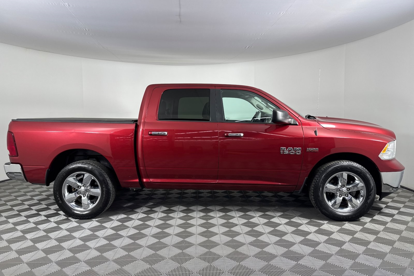 2015 Ram 1500 Big Horn photo 3