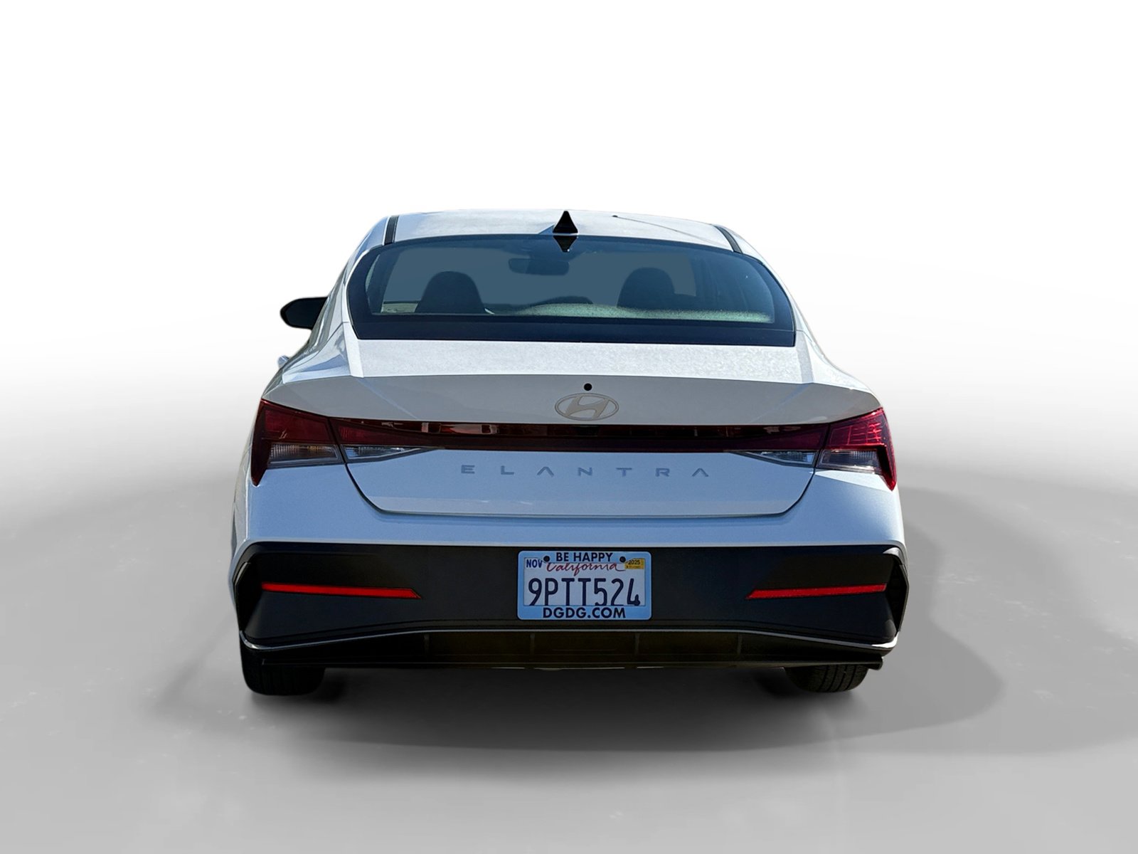 2025 Hyundai Elantra SE photo 4