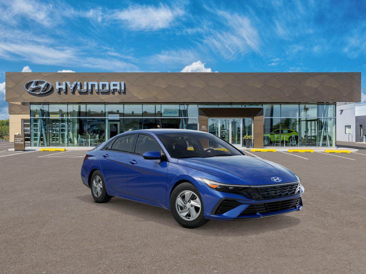 2025 Hyundai Elantra SE photo 2