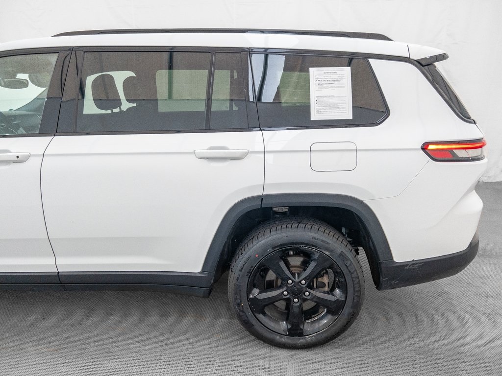 2023 Jeep Grand Cherokee Altitude photo 7