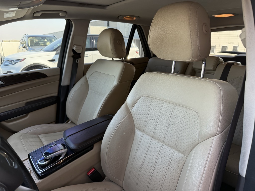 2017 Mercedes Benz GLE 350 4MATIC photo 3