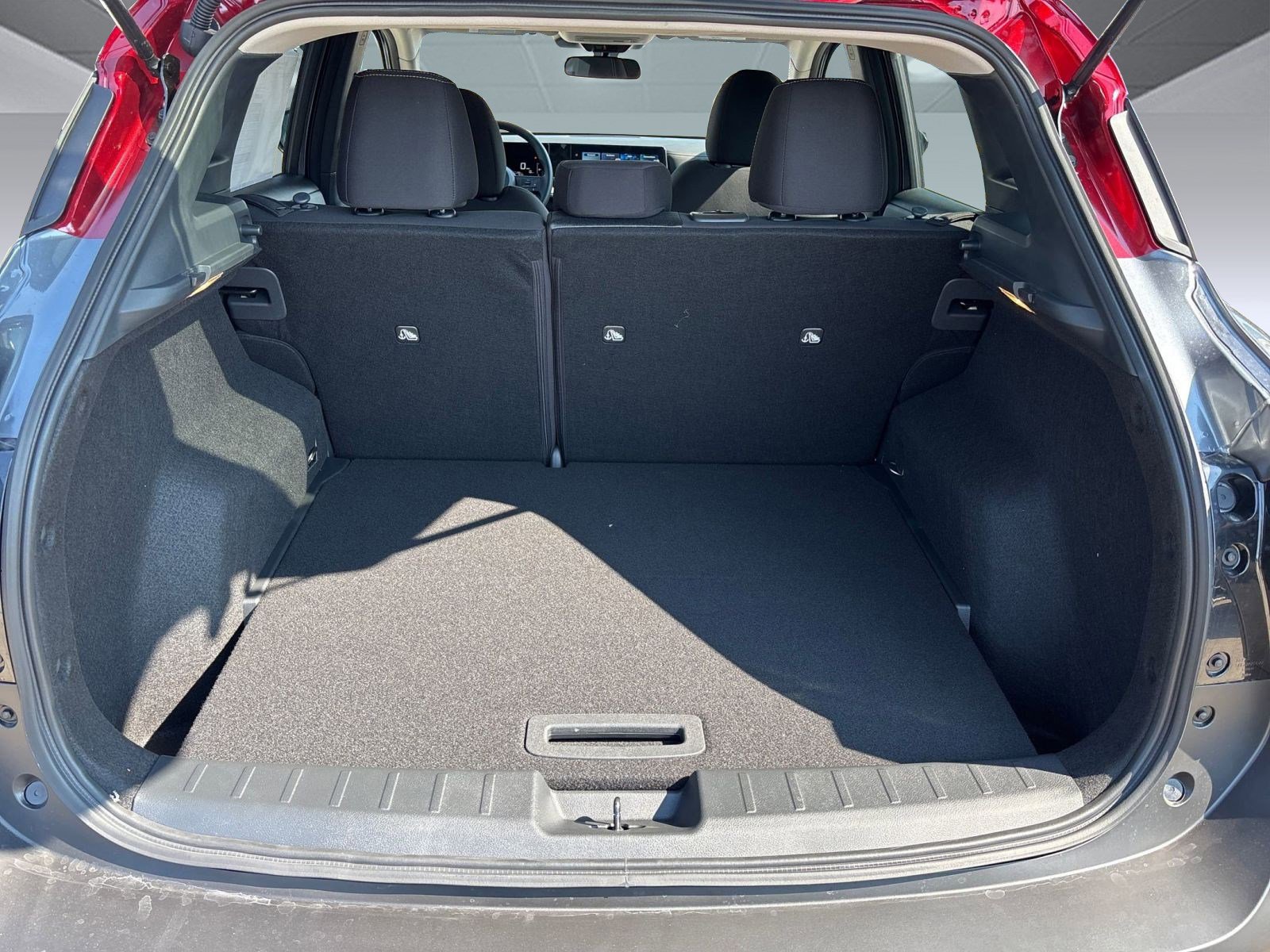 2026 Nissan Kicks SV photo 22