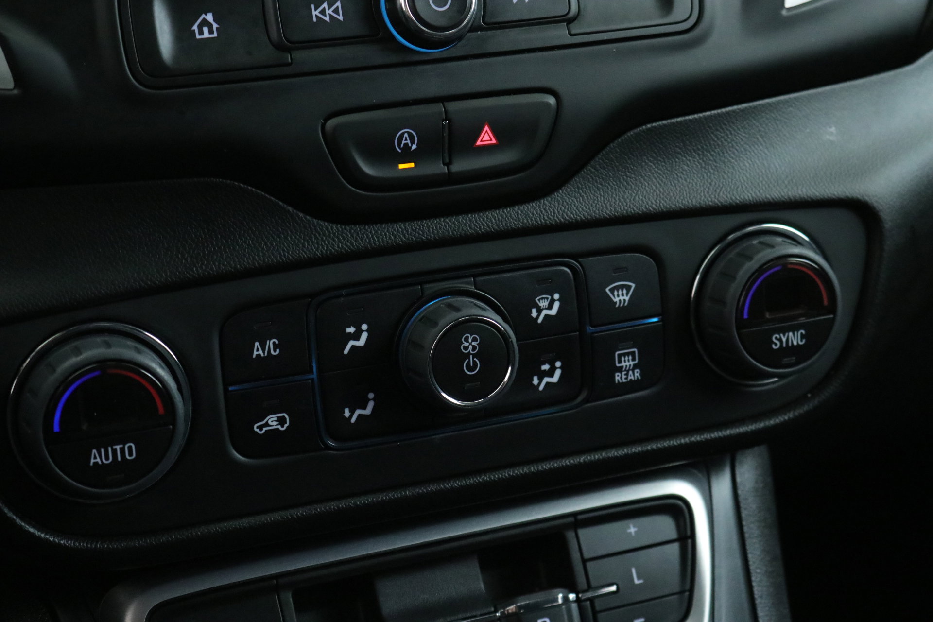 2023 Gmc Terrain SLE photo 14