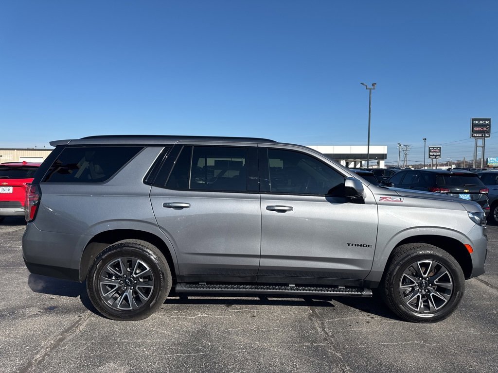 2021 Chevrolet Tahoe Z71 photo 2