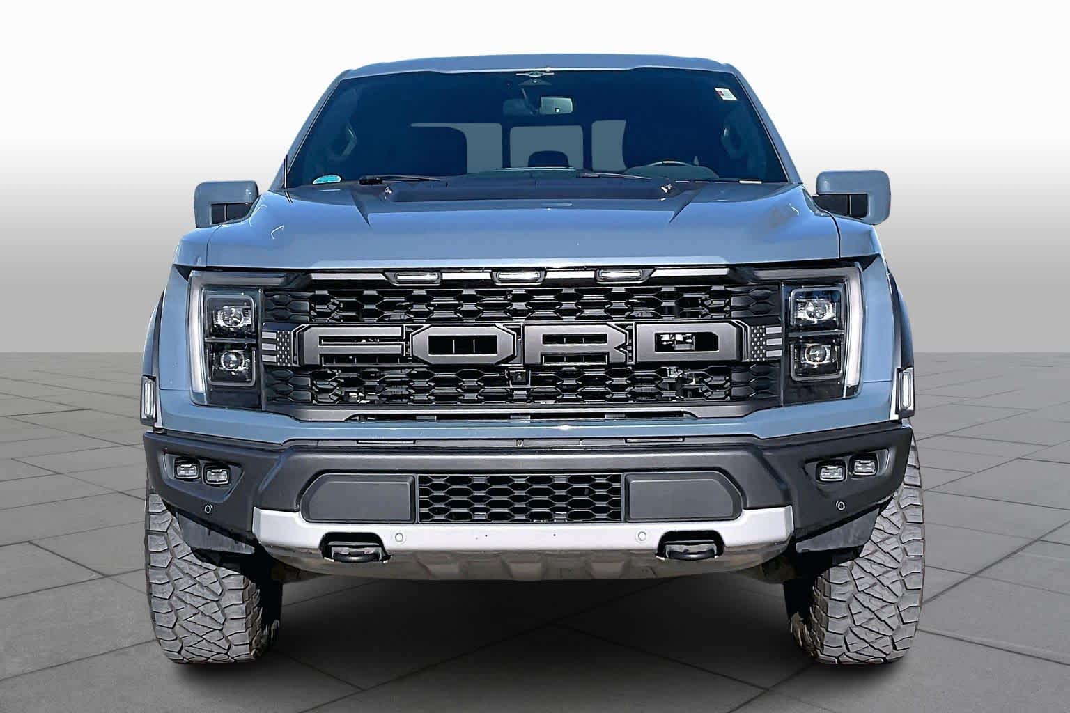 2023 Ford F-150 Raptor photo 3