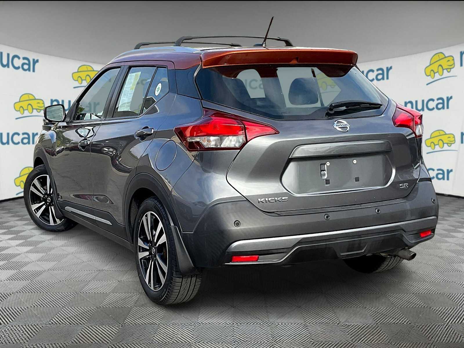 2020 Nissan Kicks SR photo 4