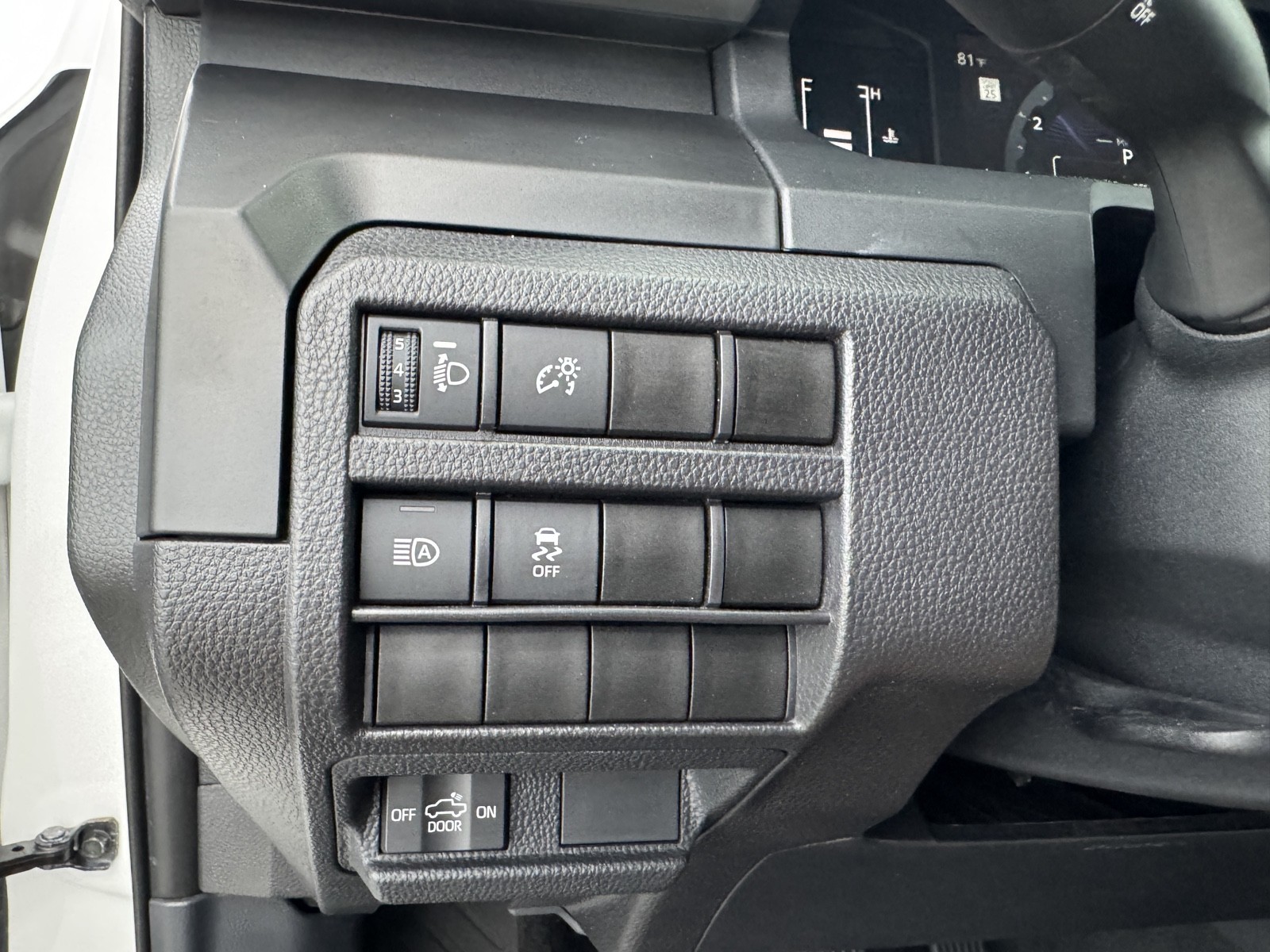 2024 Toyota Tacoma SR XtraCab photo 36