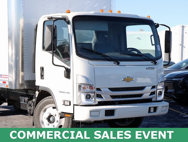 2025 Chevrolet Silverado 4500HD photo 3