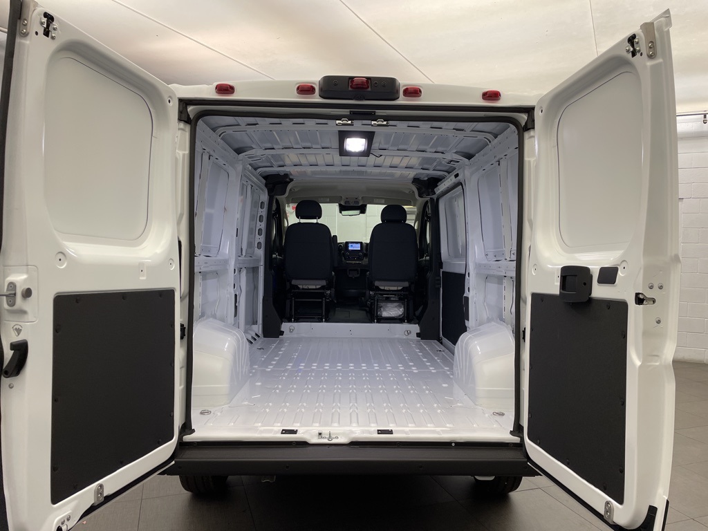 2026 Ram ProMaster 2500 photo 5