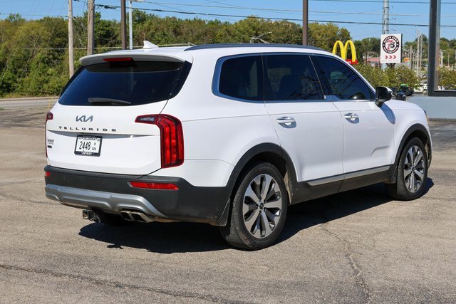 2022 Kia Telluride S photo 3