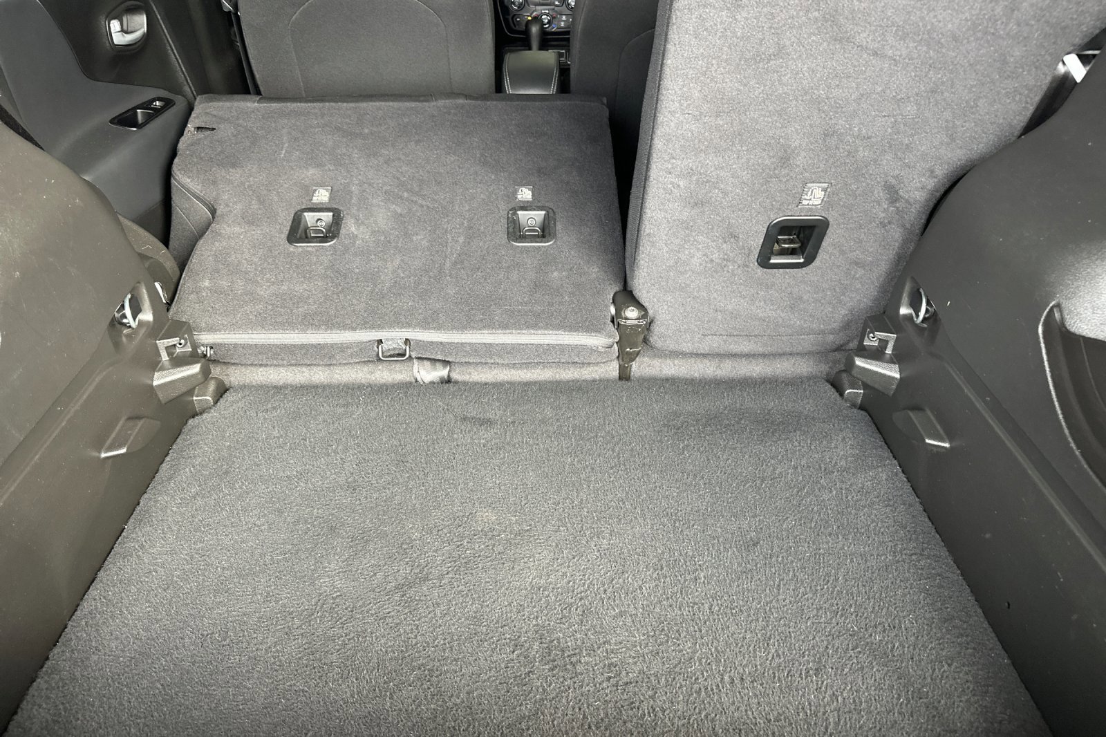 2023 Jeep Renegade Latitude Upland photo 15