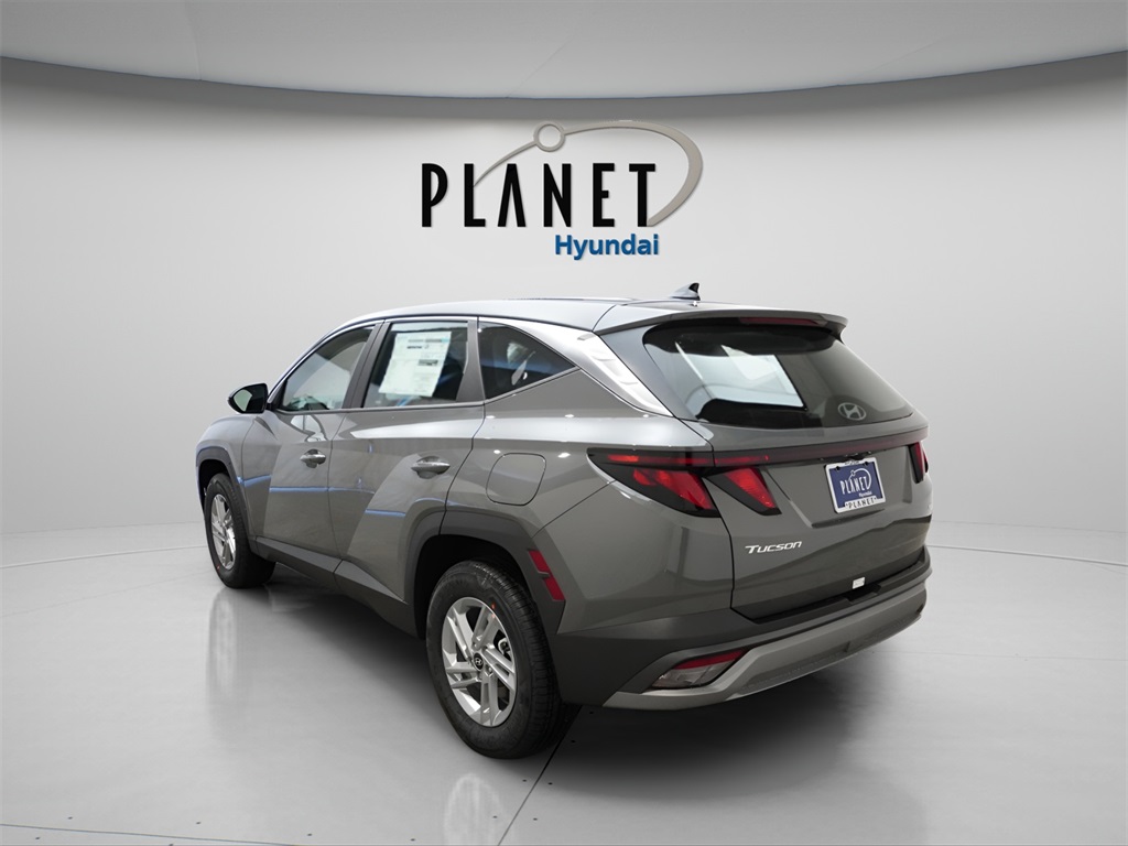 2025 Hyundai Tucson SE photo 5