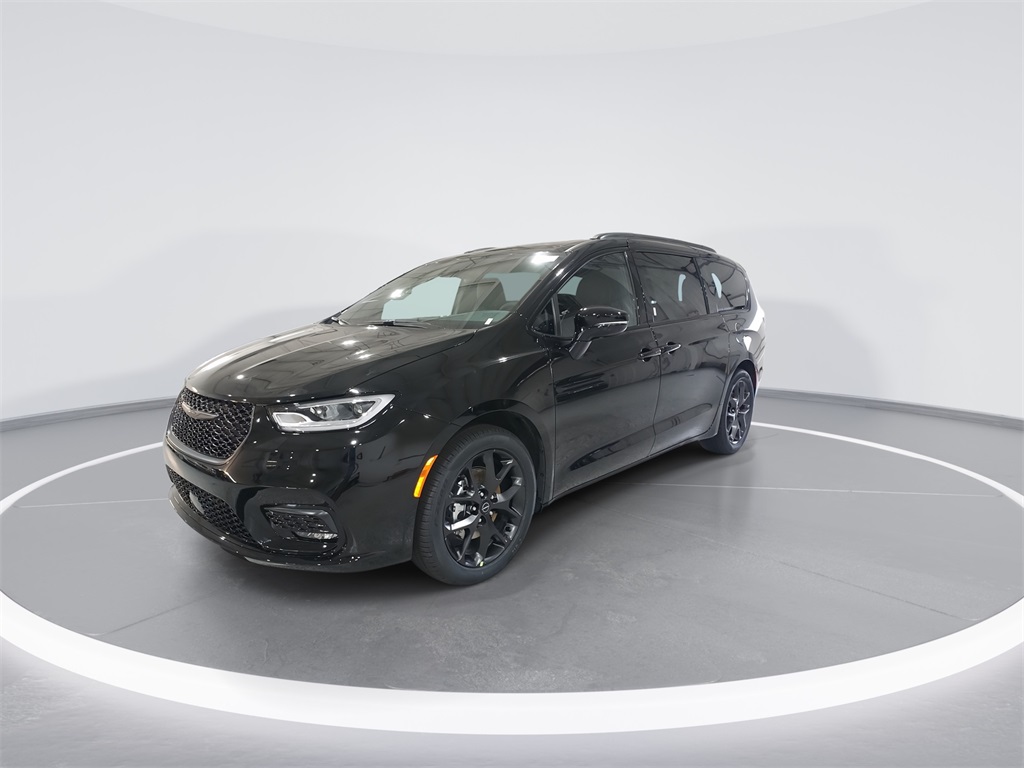 2026 Chrysler Pacifica Limited photo 4