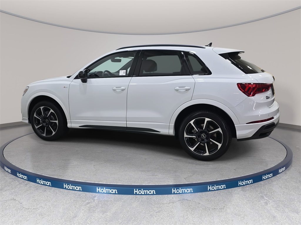 2025 Audi Q3 S line Premium Plus photo 3