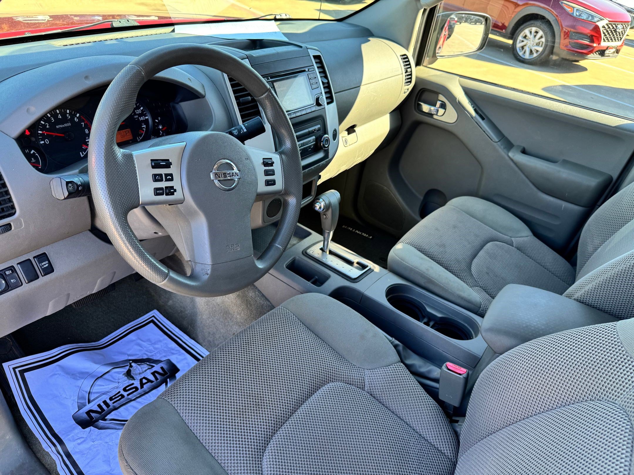 2016 Nissan Frontier SV photo 2