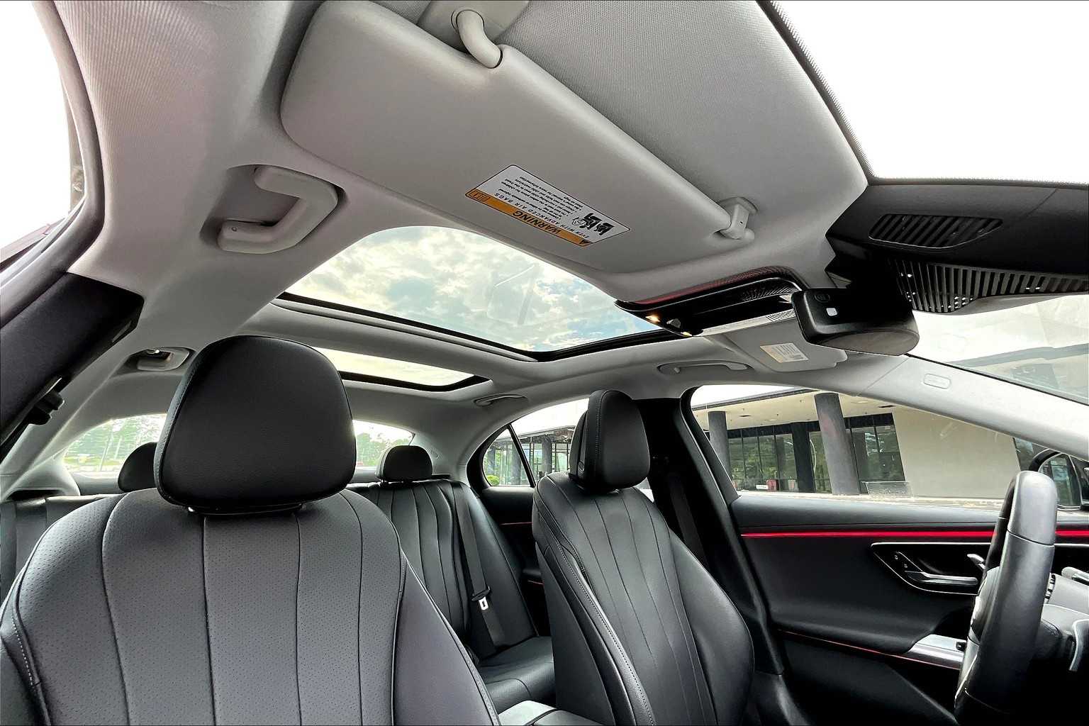 2024 Mercedes Benz E 350 4MATIC photo 13