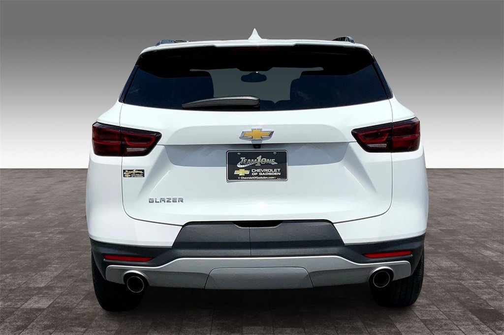 2023 Chevrolet Blazer 2LT photo 4