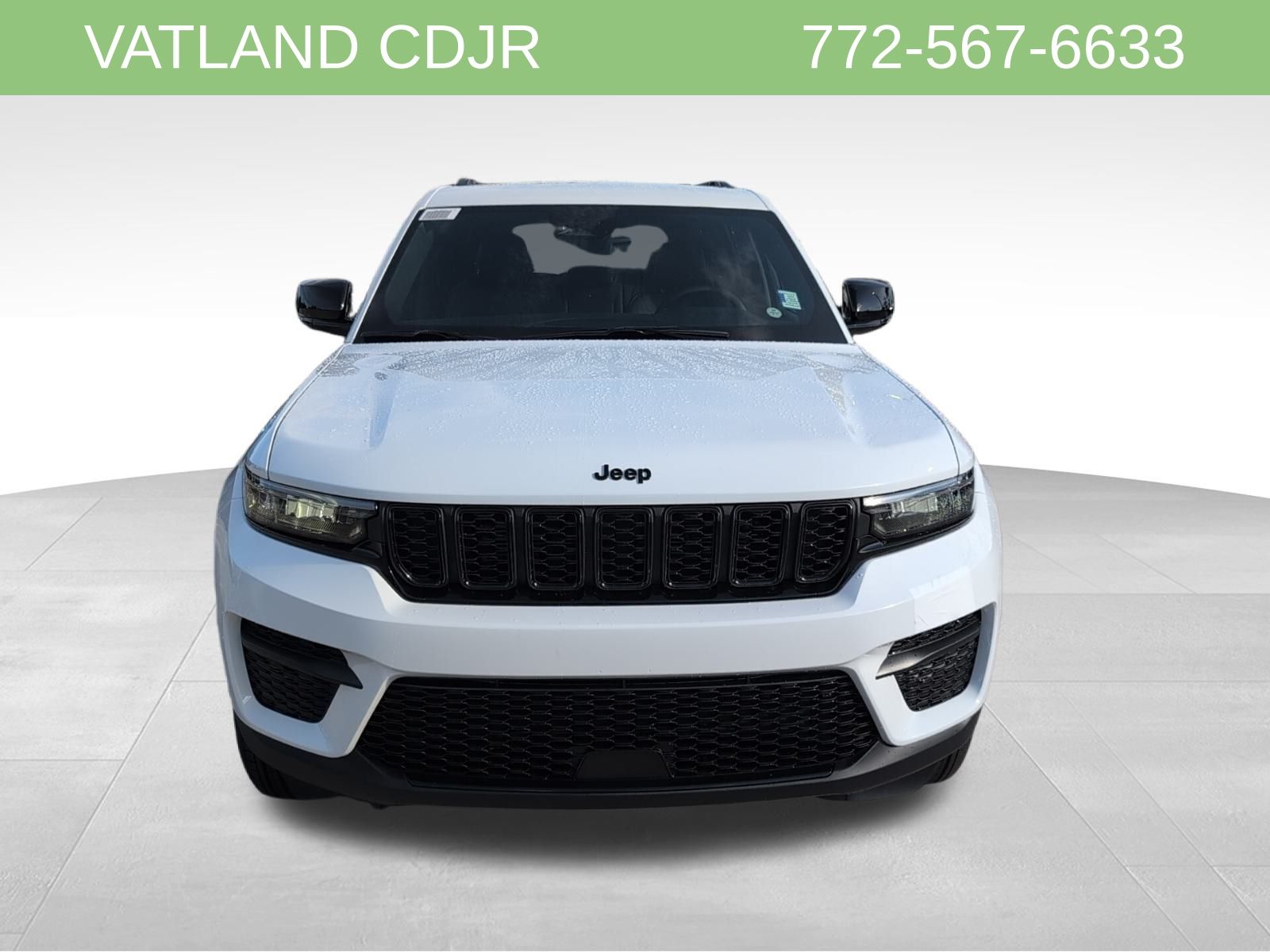 2025 Jeep Grand Cherokee Laredo Altitude photo 2