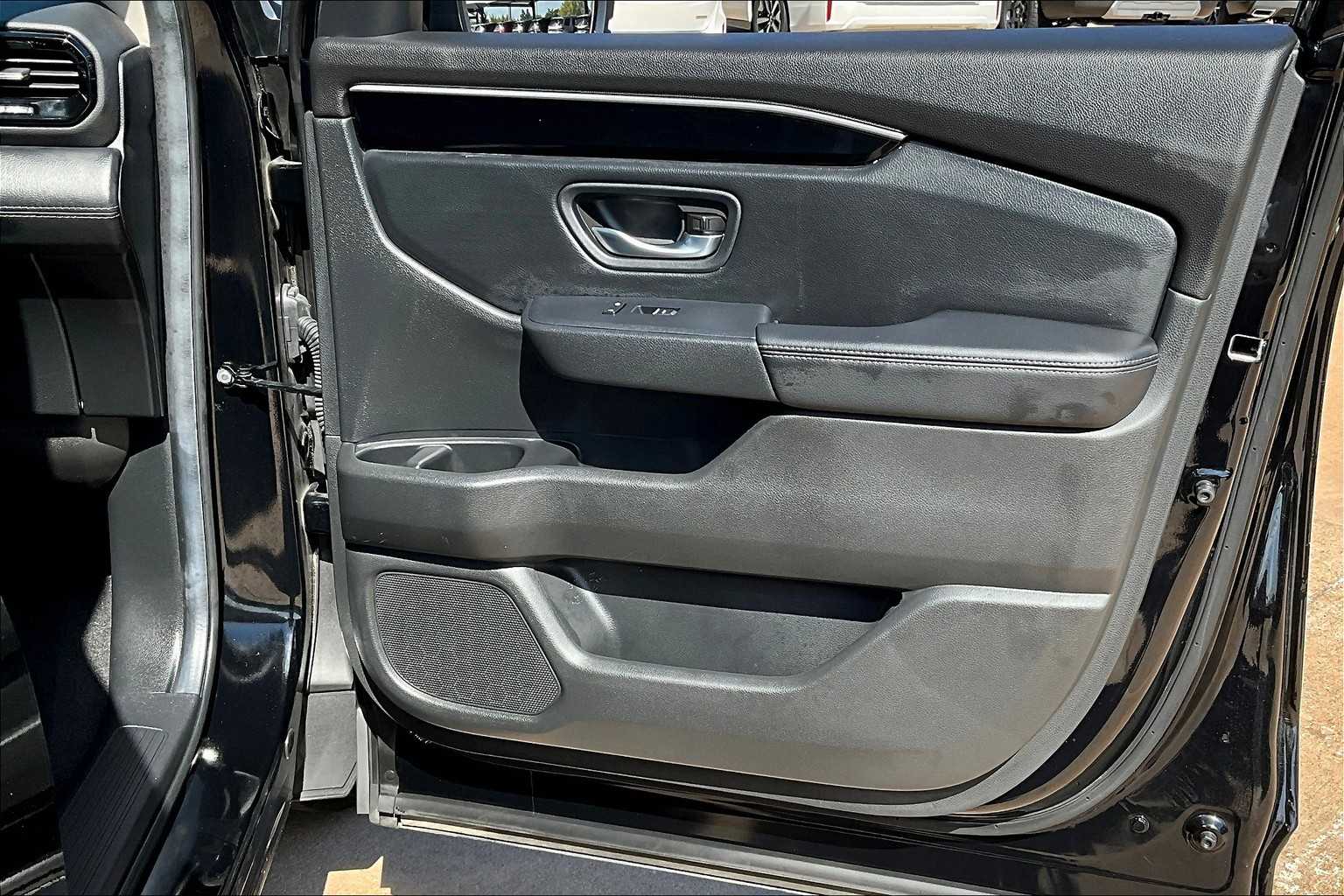 2025 Honda Pilot EX-L photo 18