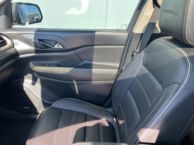 2017 Gmc Acadia Denali photo 4