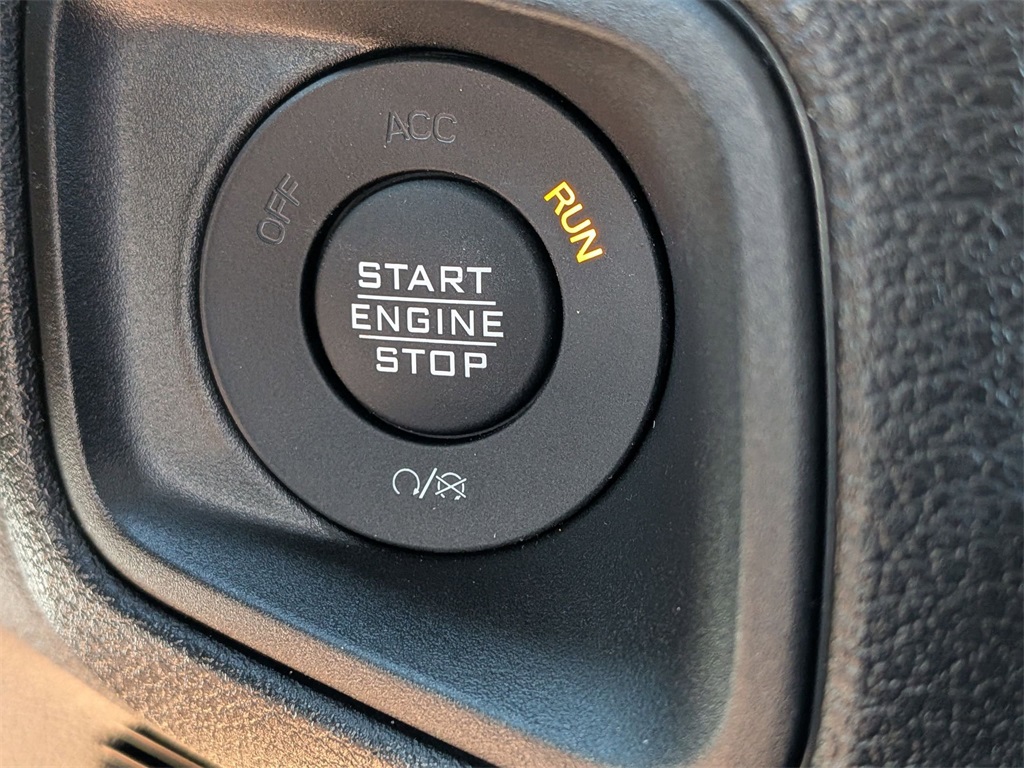 2025 Jeep Wrangler Sport photo 29