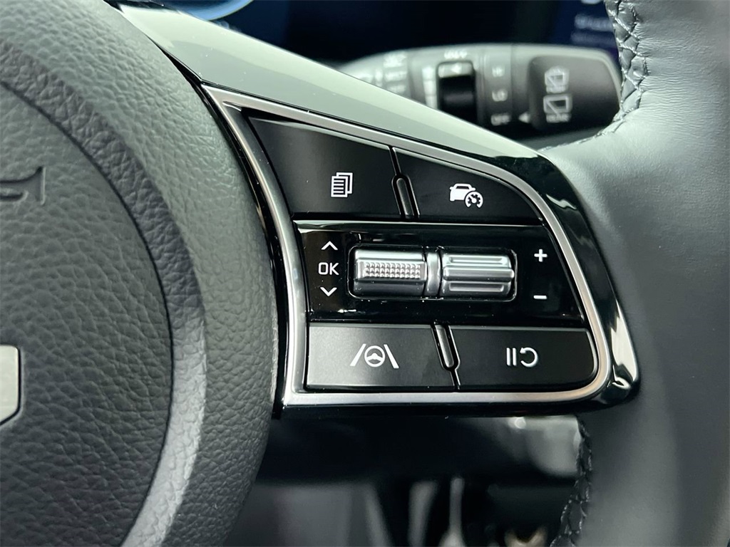2026 Kia Seltos EX photo 16