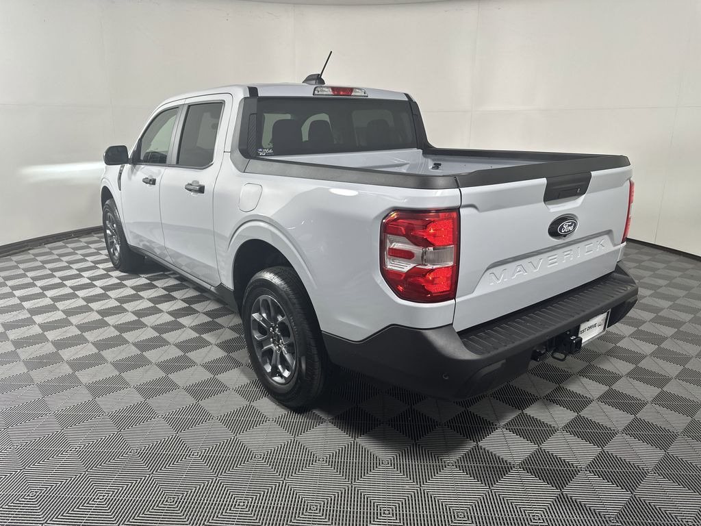 2025 Ford Maverick XLT photo 3