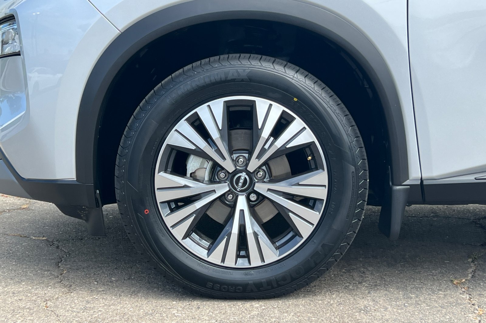 2023 Nissan Rogue SV photo 30
