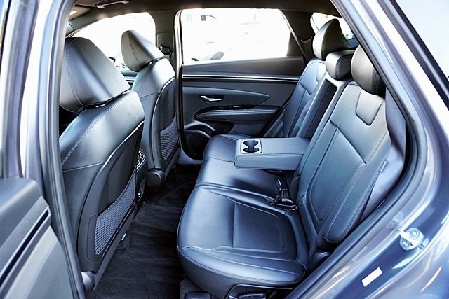 Used 2024 Gray Hyundai XRT image 15