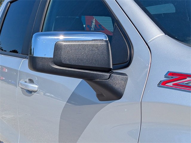 2020 Chevrolet Silverado 1500 LT photo 9