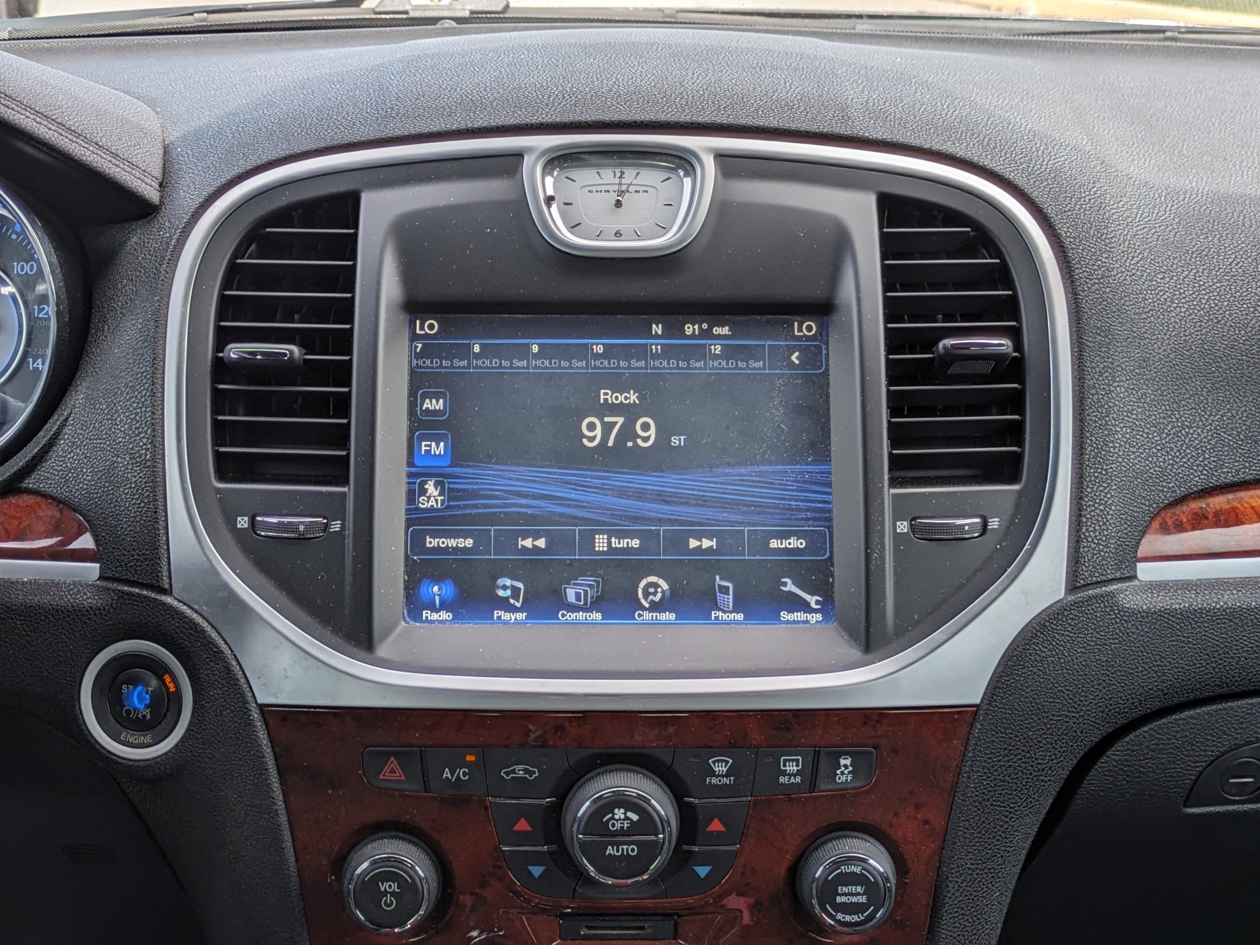2012 Chrysler 300 Base photo 14