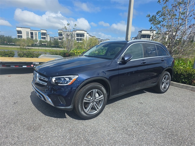 2022 Mercedes Benz GLC 300 4MATIC photo 4