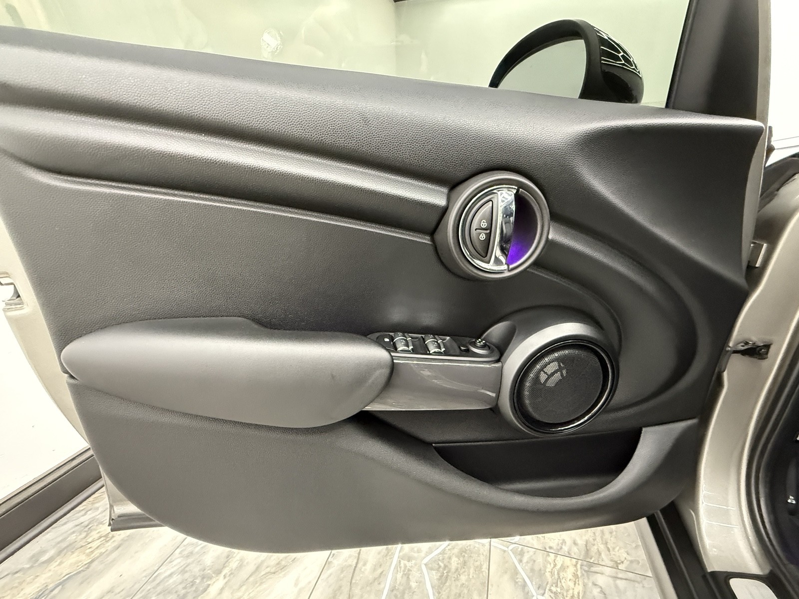 2017 Mini Cooper Hardtop photo 23