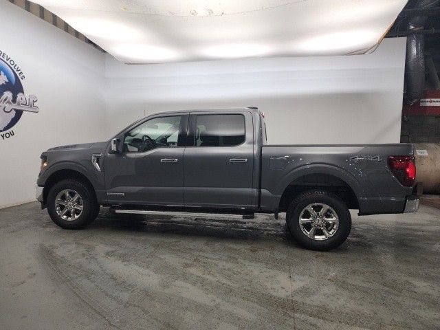 2025 Ford F-150 XLT photo 2