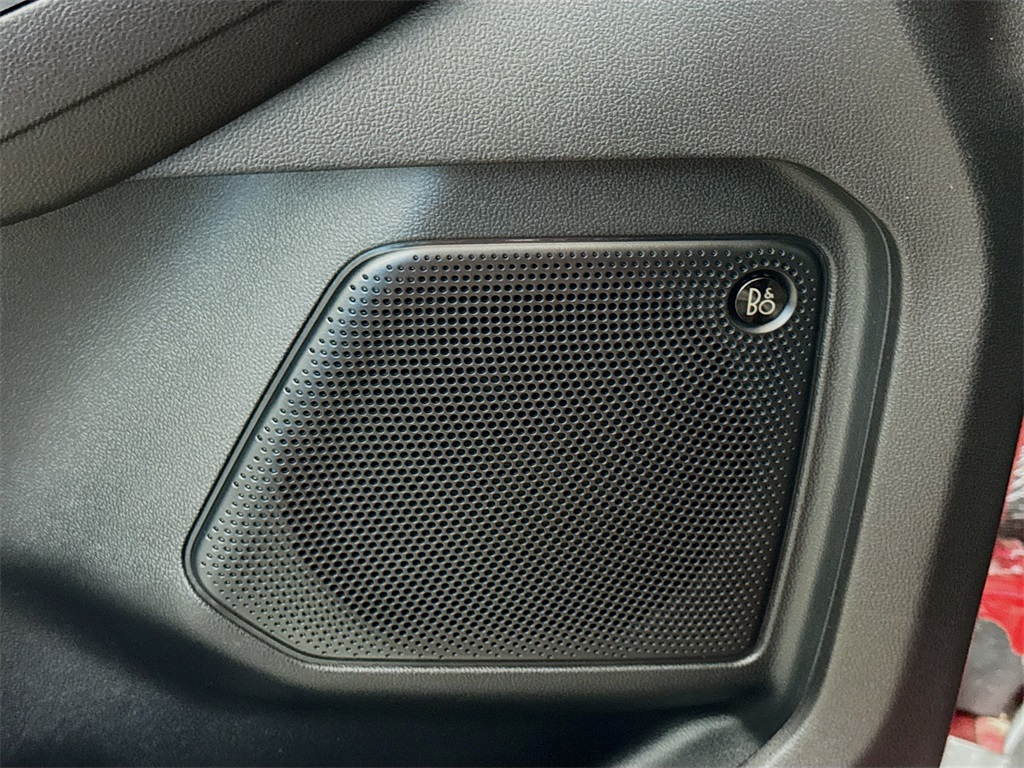 2020 Ford Escape Titanium photo 26