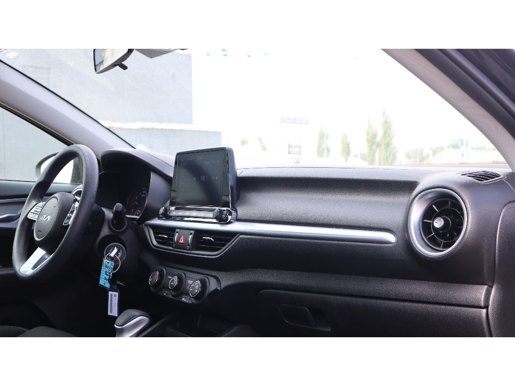 2023 Kia Forte LXS photo 19
