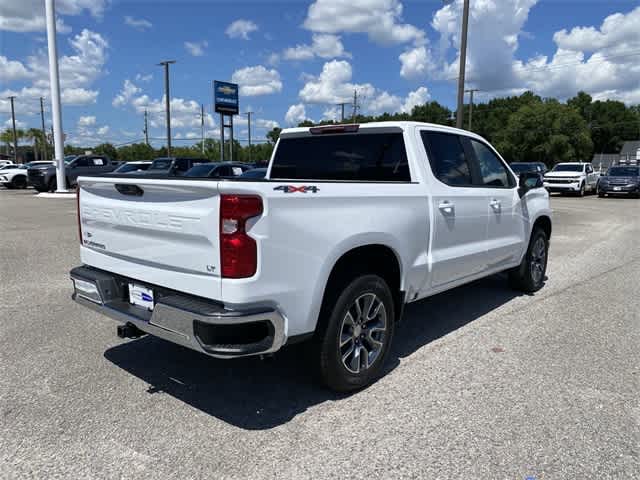 2025 Chevrolet Silverado 1500 LT photo 4