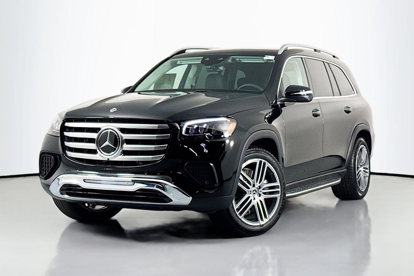 2026 Mercedes-Benz GLS Base's photo