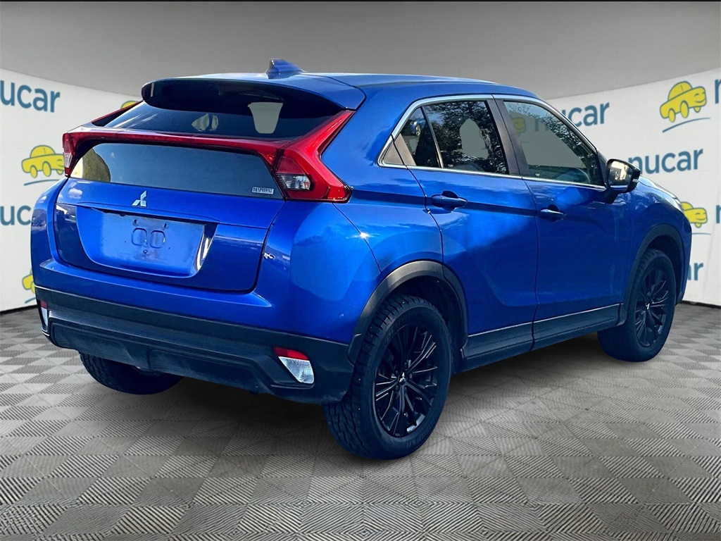 2020 Mitsubishi Eclipse Cross LE photo 6