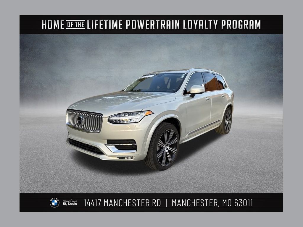 2022 Volvo XC90 Inscription's photo