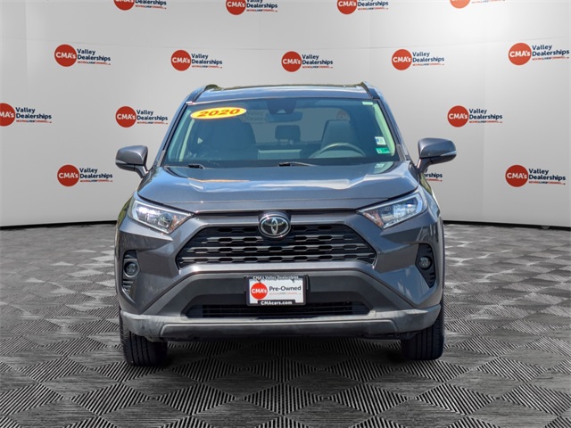 2020 Toyota RAV4 XLE photo 2